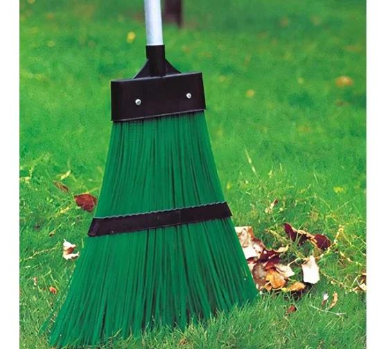 Метла садовая зеленая "Умничка" МП